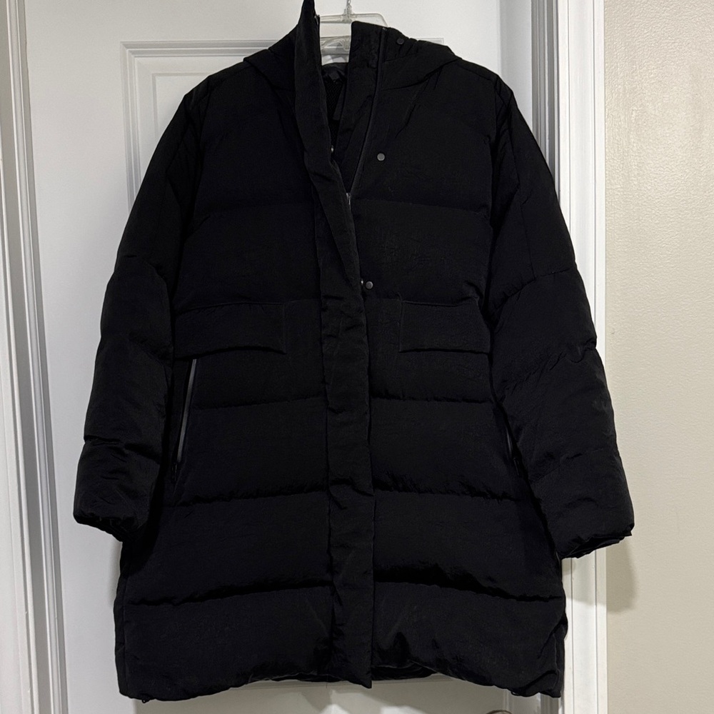 Lululemon in a flurry down parka